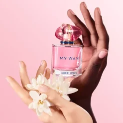 Armani Parfums Floraux><noscript><img width=