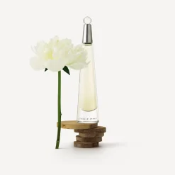 Issey Miyake Parfums Frais|Parfums Floraux><noscript><img width=
