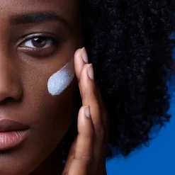 La Roche-Posay Soin Solaire Visage><noscript><img width=
